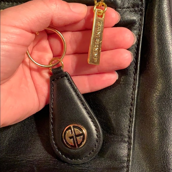 Giani Bernini genuine leather shoulder bag - Picture 5 of 8